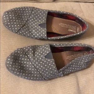 Polka dot toms